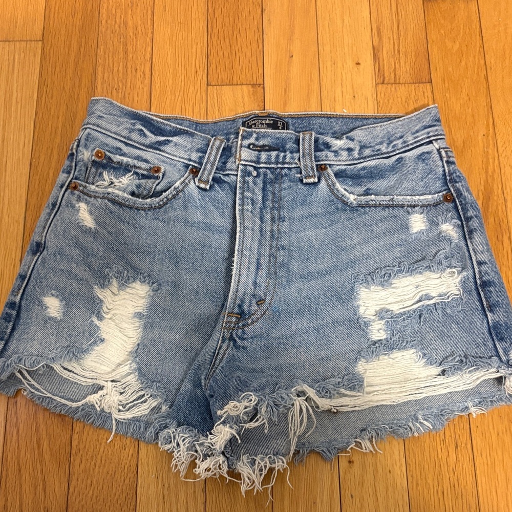 Abercrombie Annie high rise Denim Shorts